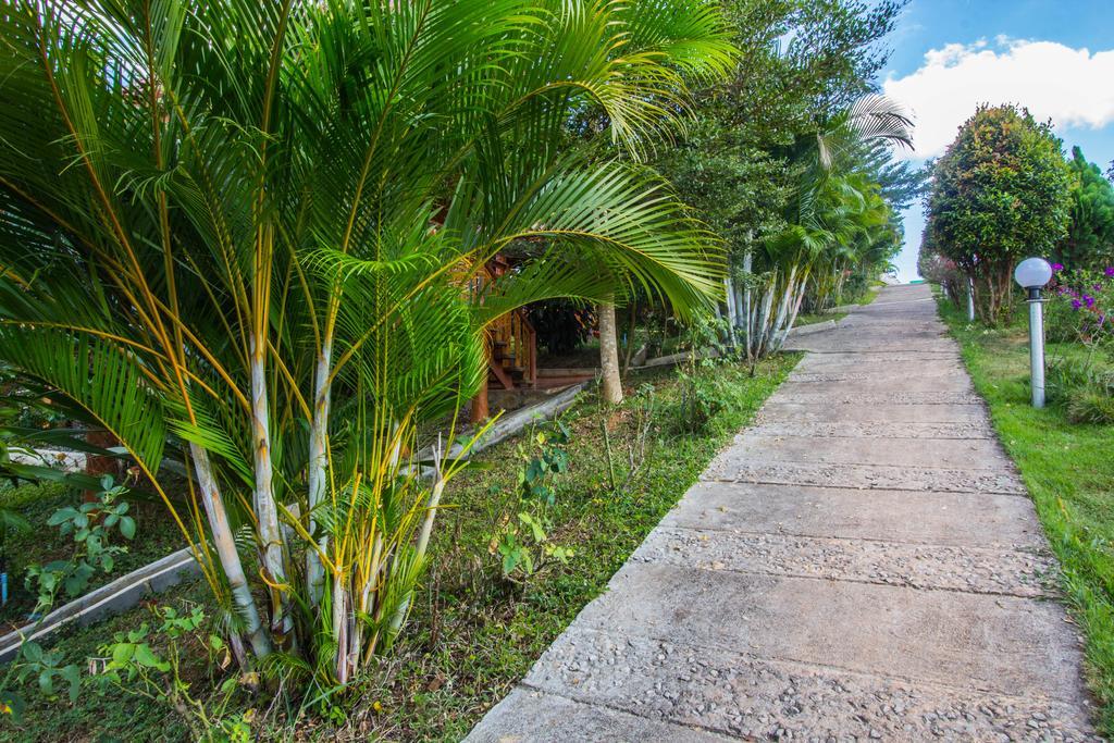 Floral Hill Khaokho Hotel Khao Kho Ngoại thất bức ảnh